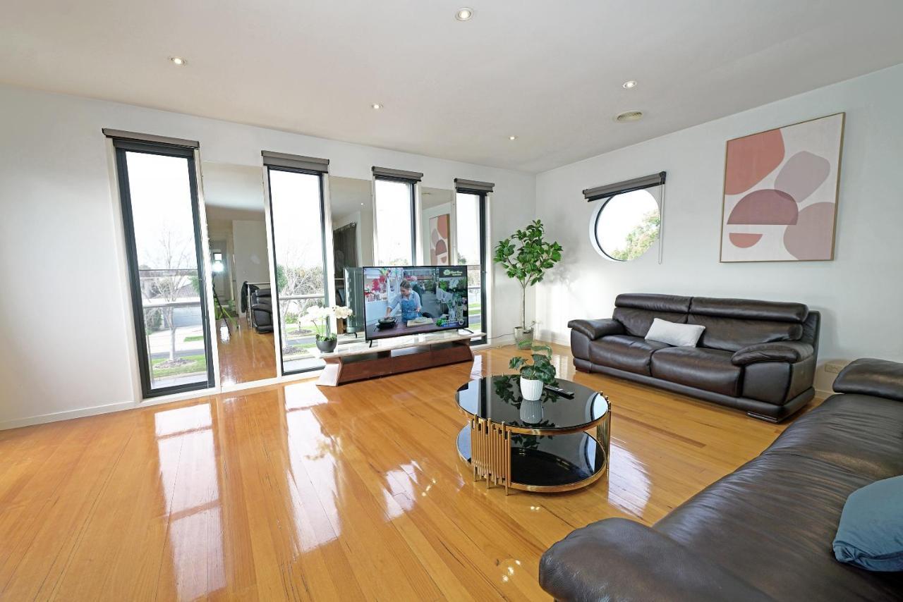 Luxury 7Brm Entire House Lakeview Blackswans Wifi Bbq Resort Point Cook Ngoại thất bức ảnh