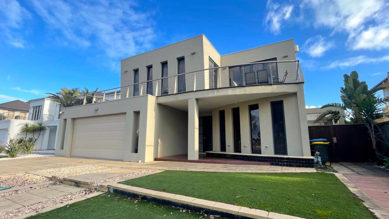 Luxury 7Brm Entire House Lakeview Blackswans Wifi Bbq Resort Point Cook Ngoại thất bức ảnh